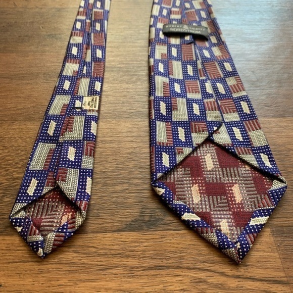 Robert Talbott “Seven Fold” Red, White & Blue Tie - Picture 3 of 8